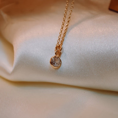 Collar Punto de Luz Mia Gold - Atesorame