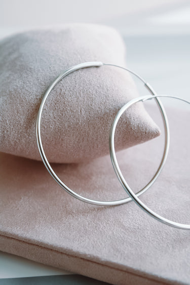 Argollas Carol 60mm Plata - Atesorame