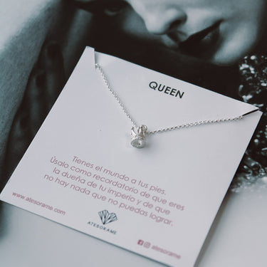 Queen Mini Necklace