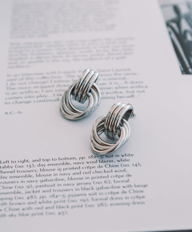 Aros Oversize Twist Silver - Atesorame