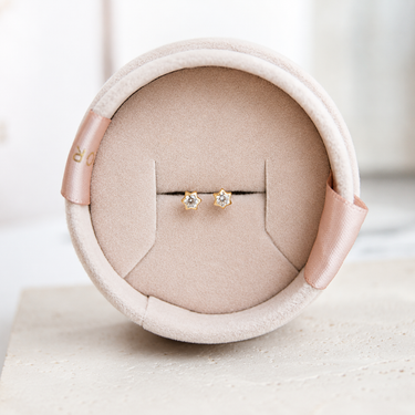 Abridores Tope Rosca Estrella Hexagonal Zafiro 4mm oro 18K