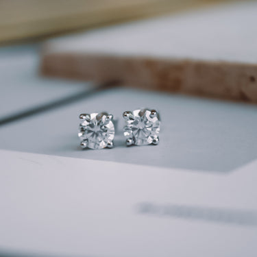 Aros Moissanita Dust Plata 1.0 quilate