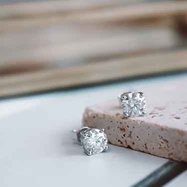 Aros Moissanita Dust Plata 1.0 quilate