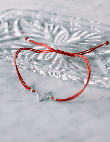 Pulsera Nudo De Bruja Hilo Rojo - Atesorame