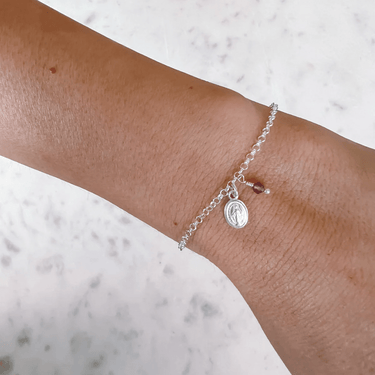 Pulsera Virgen de los Rayos Rubí Plata - Atesorame