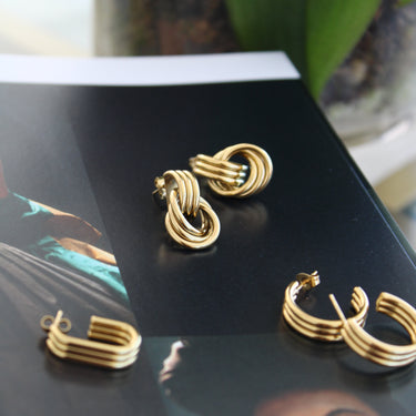 Aros Oversize Twist Gold - Atesorame