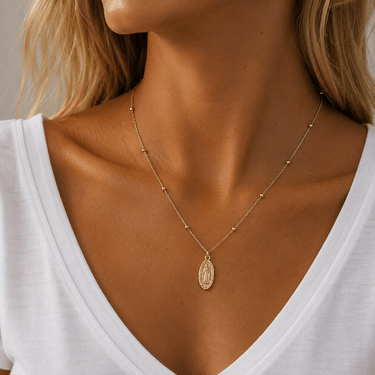 Collar Medalla Virgen Guadalupe Gold - Atesorame