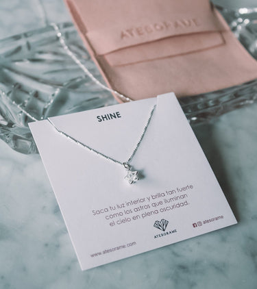 Collar Punto de Luz Star - Atesorame