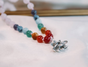 Collar Aura Japa Mala Cuarzo Rosa - Atesorame