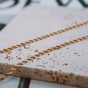 Collar Medalla Ojo Protector Gold