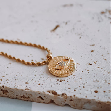 Collar Medalla Ojo Protector Gold