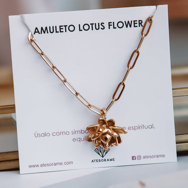 Collar Flor de Loto tridimensional Gold