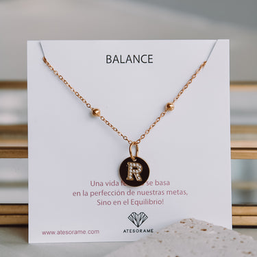 Collar Medalla Inicial Cadena Dots